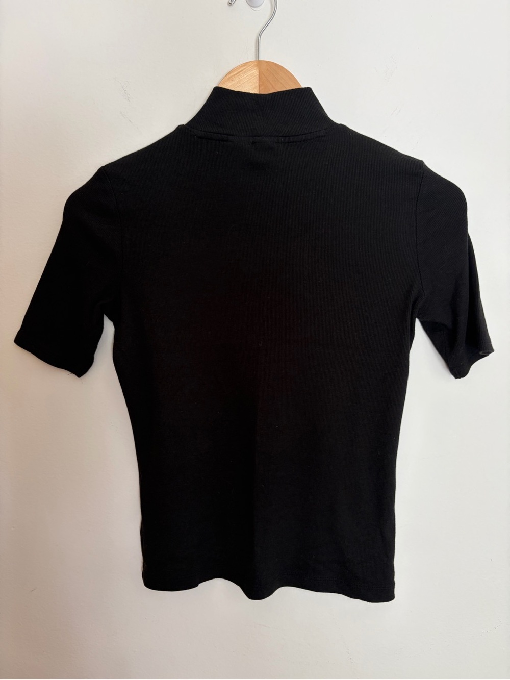 Joie Ribbed Mockneck Fitted Tee - Picture 2 of 4
